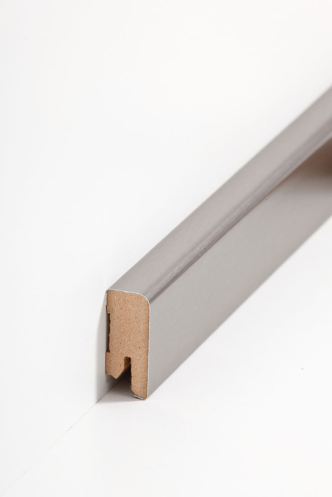 SÜDBROCK MDF-Fußleiste 16 x 40 mm, Edelstahl-gebürstet (333) ummantelt, Länge á 250 cm SÜDBROCK MDF-Fußleiste 16 x 40 mm, Edelstahl-gebürstet (333) ummantelt, Länge á 250 cm