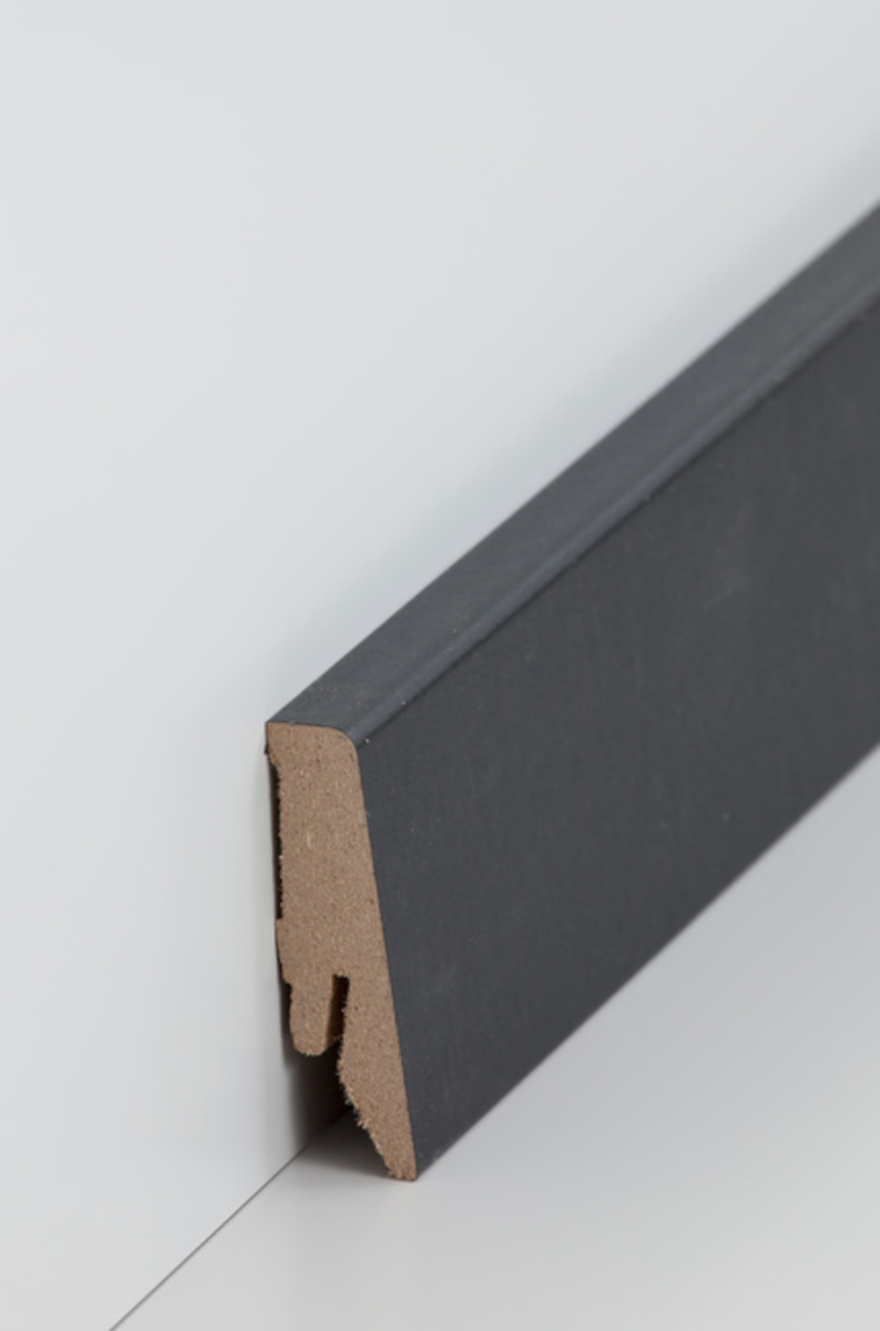 SÜDBROCK MDF Fußleiste 18 x 58 mm, mit Dekorfolie ummantelt, Schwarz (39), 240 cm
